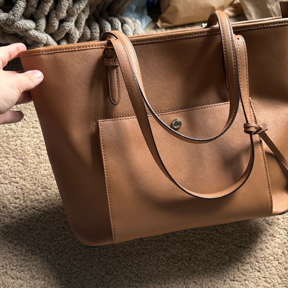 Michael Kors camel tote zipper gently used